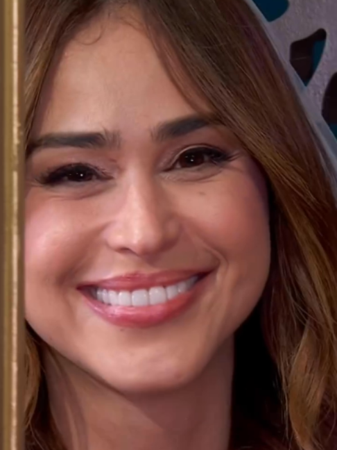@iamYanetGarcia