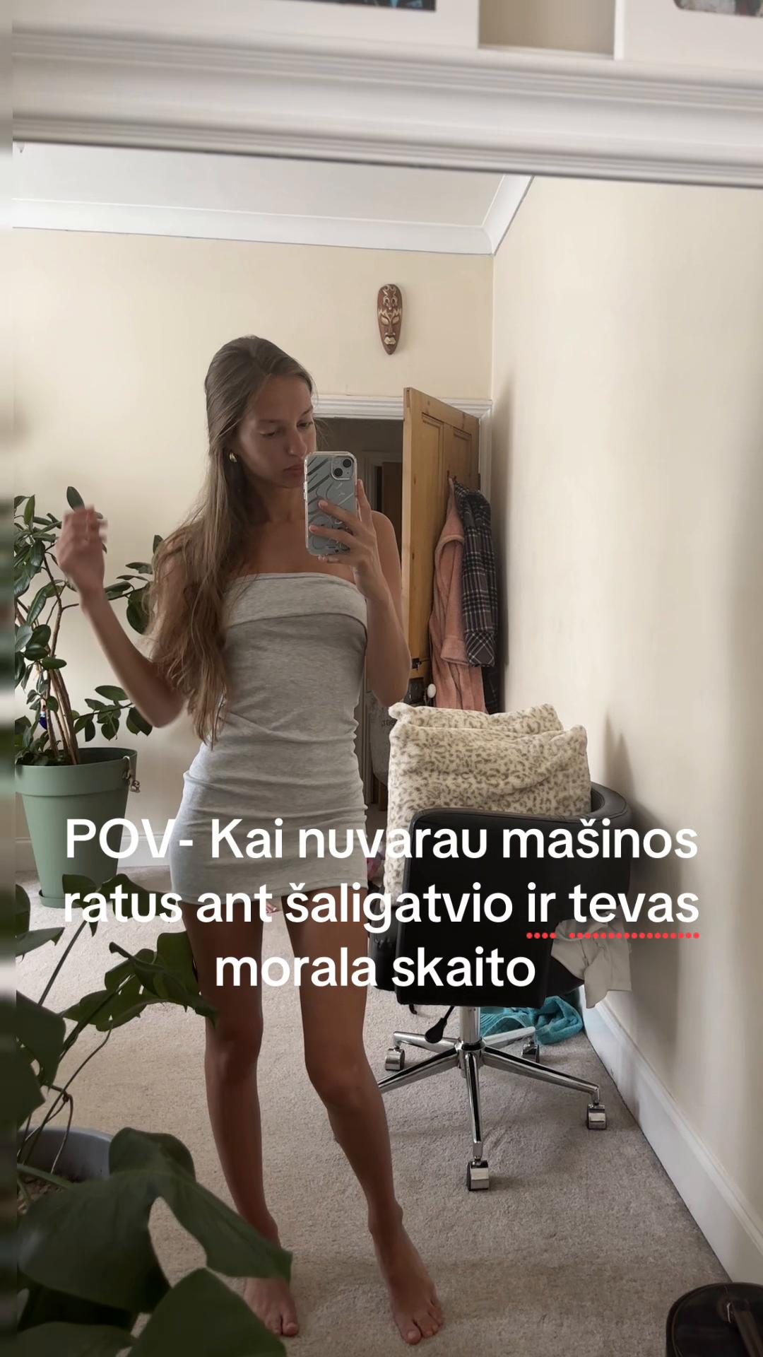@🦢Adrija🦢