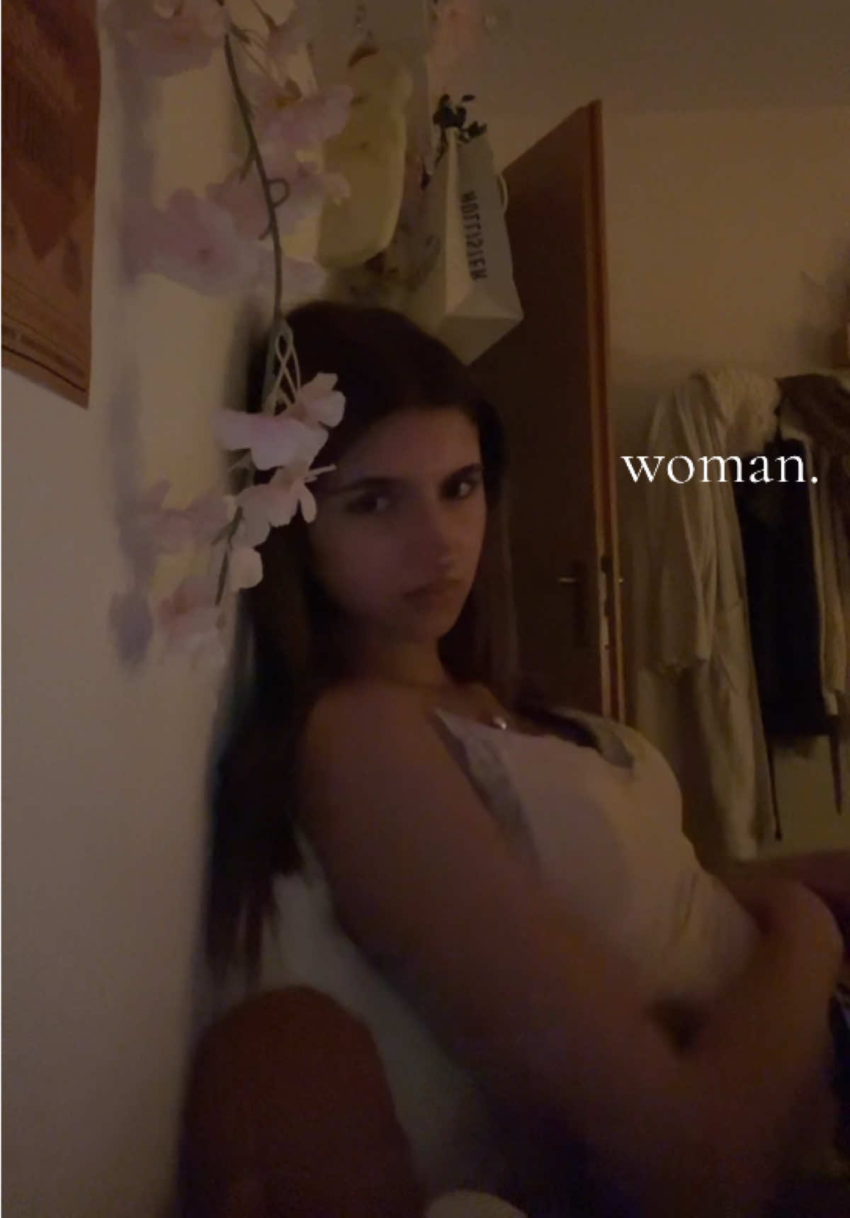@🍂🐈🍪🎸🍄🌑💄