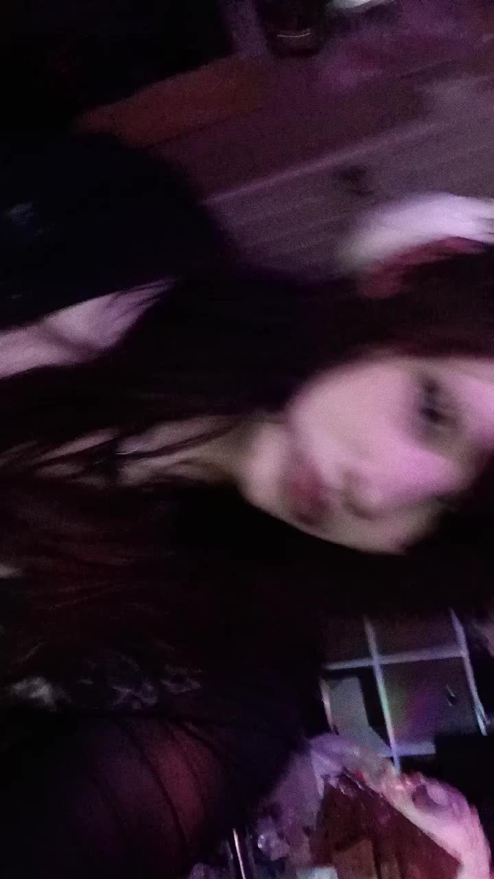 @🦄ria radical🔪