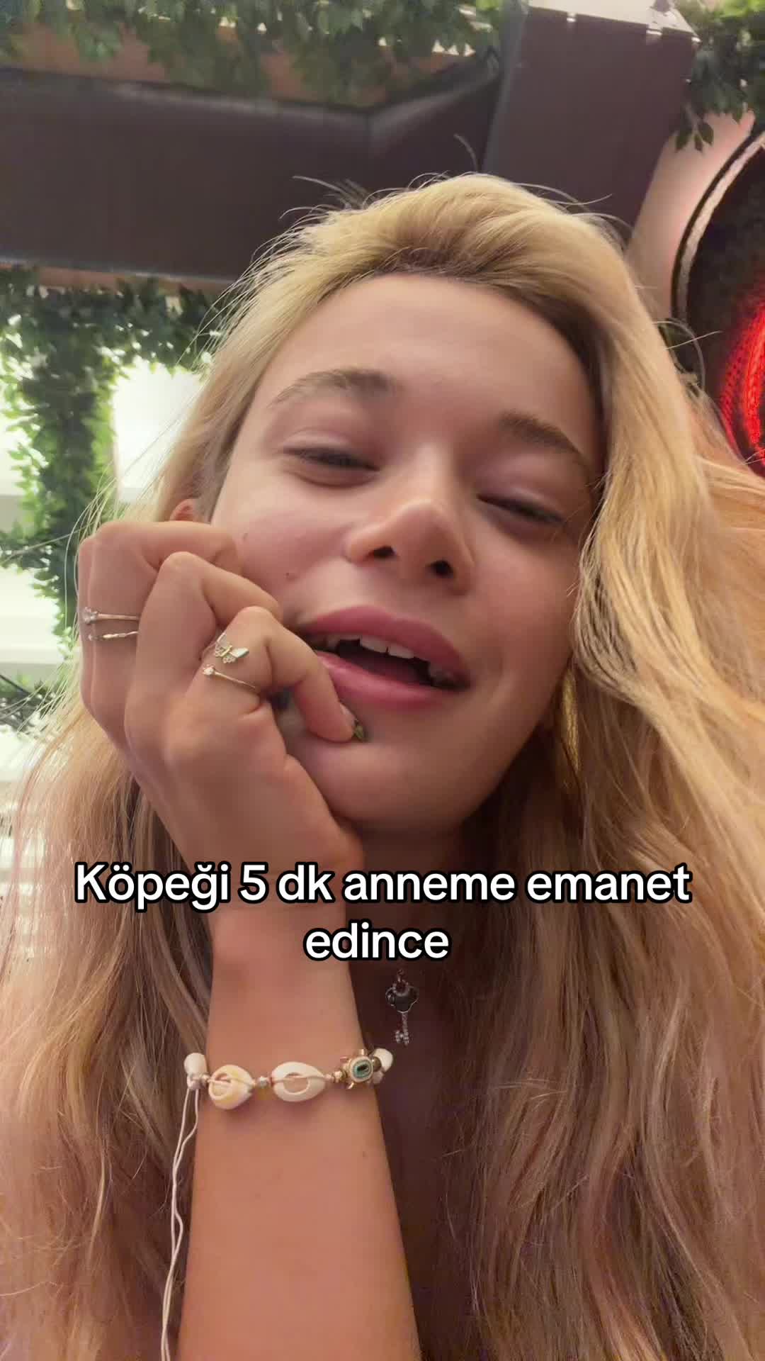 @Melacıkela