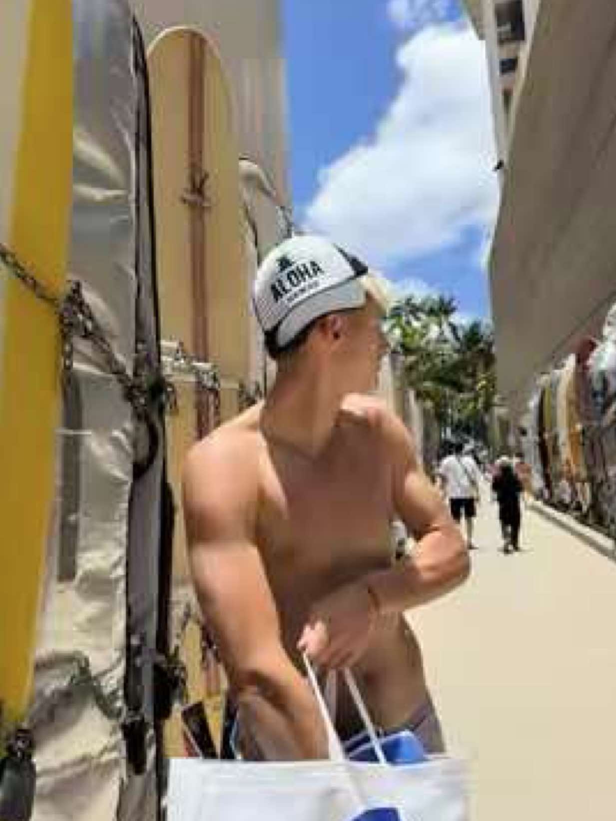 @🤫