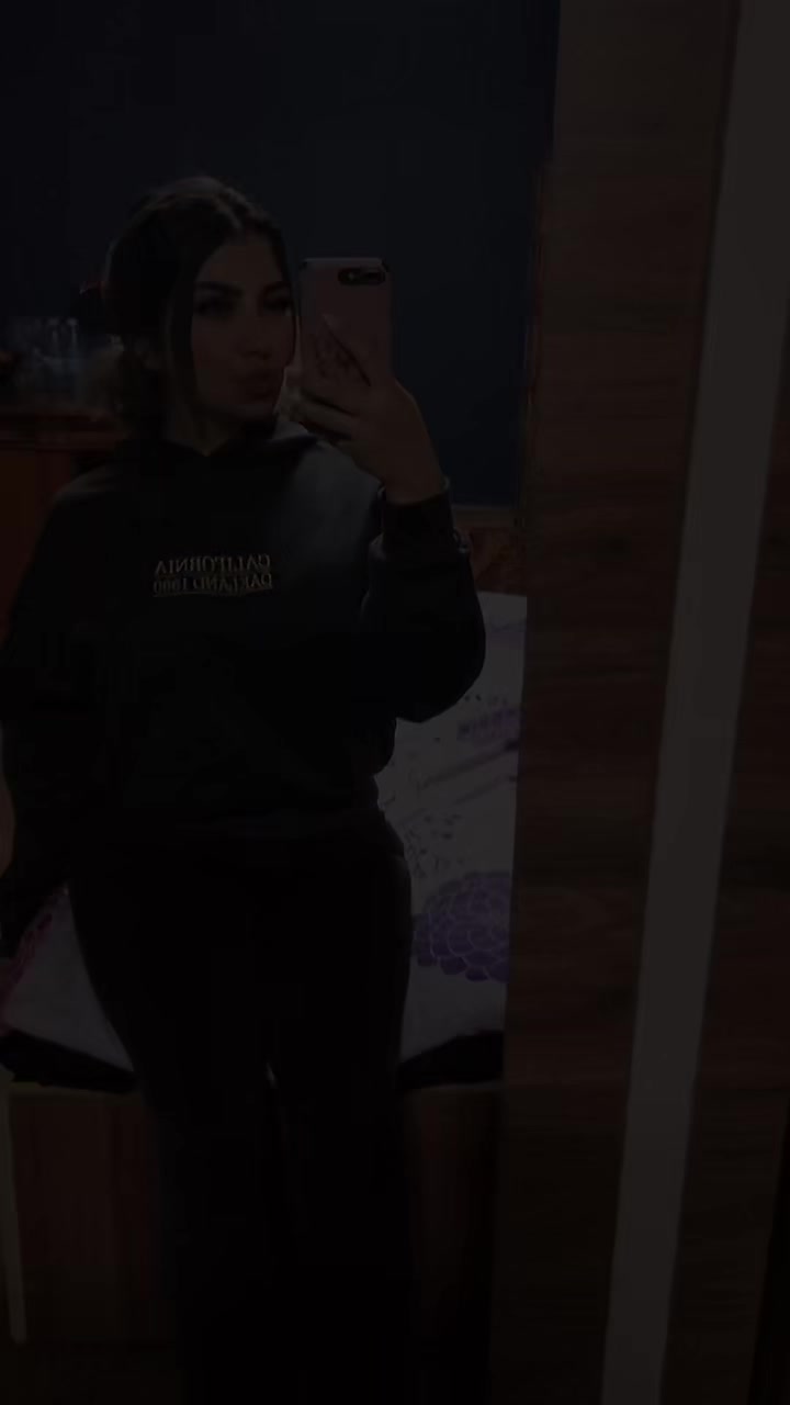 @Simii👩✌🏻