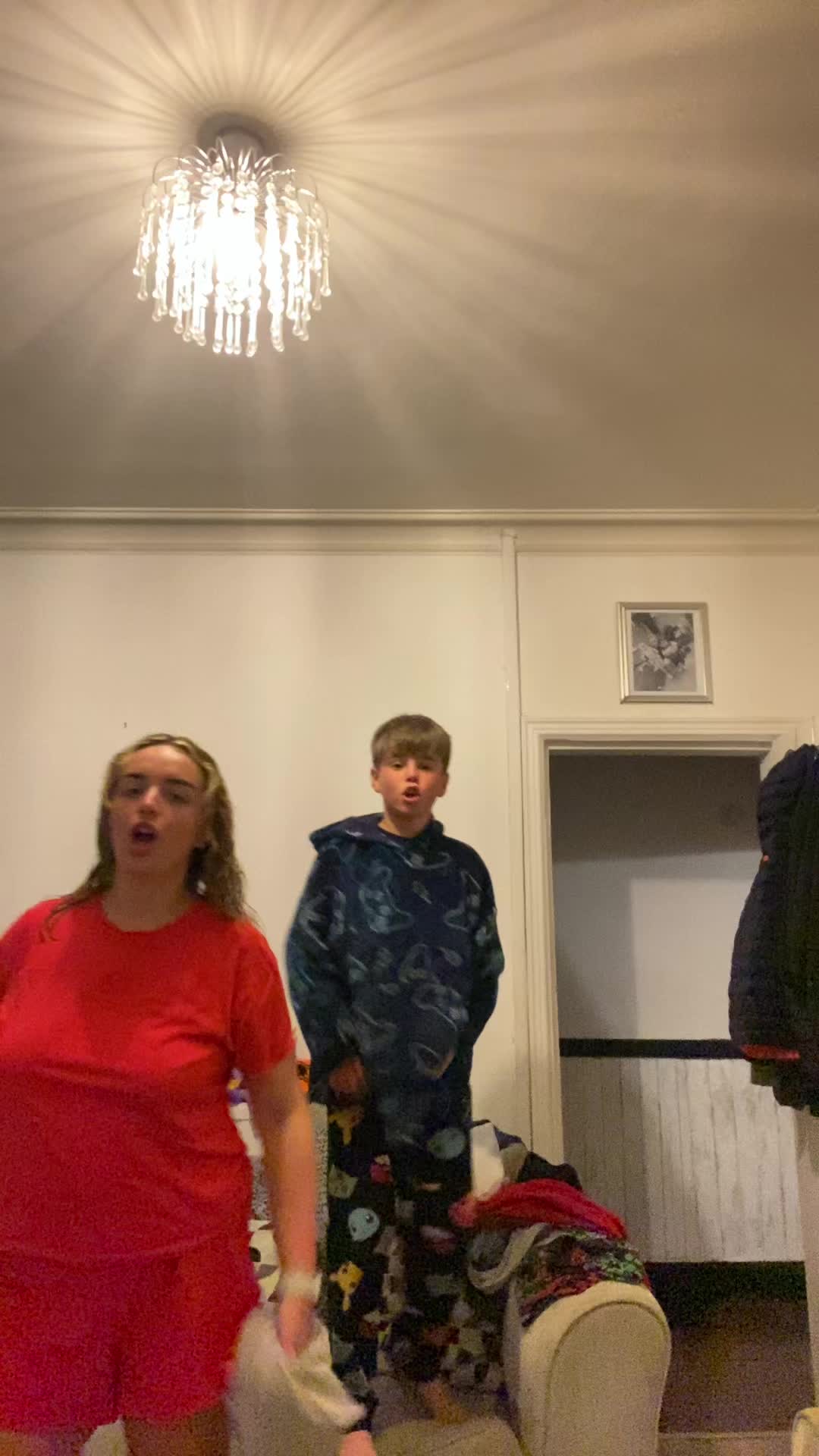 @CrazyFam2026
