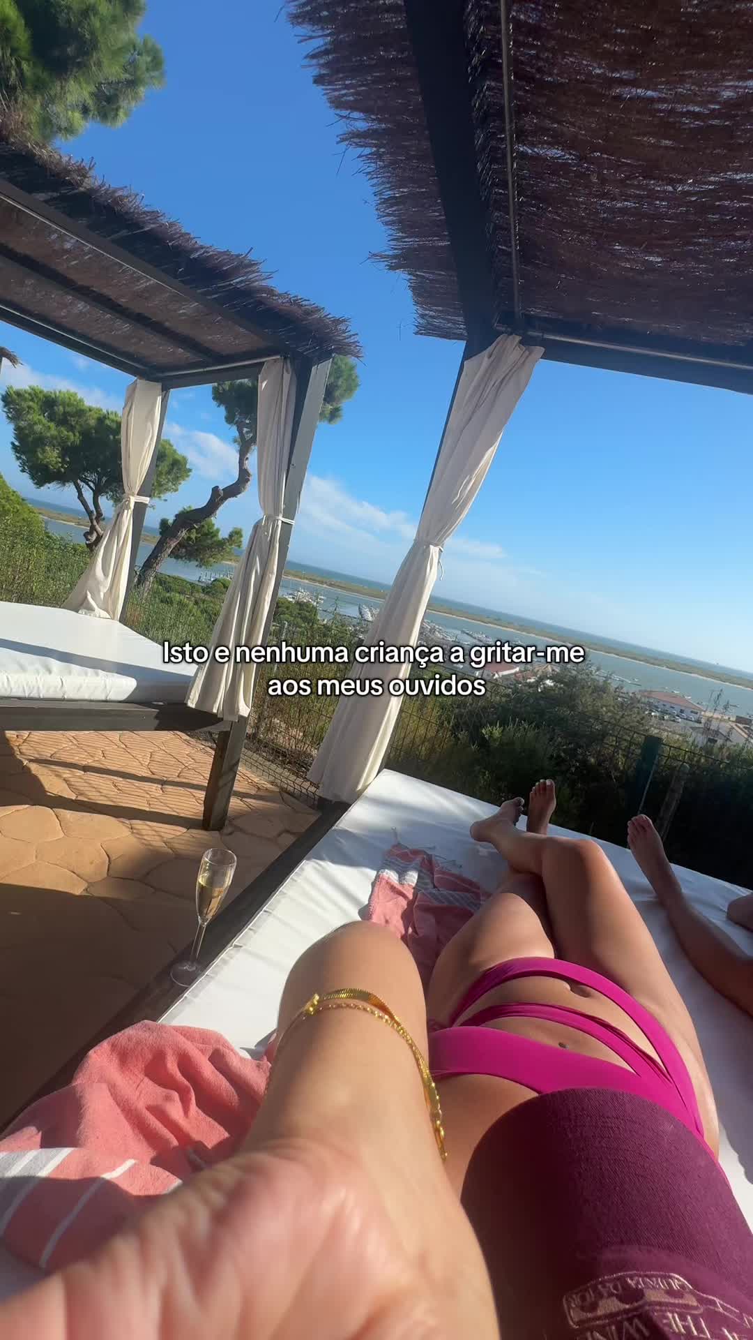 @Ana Rita