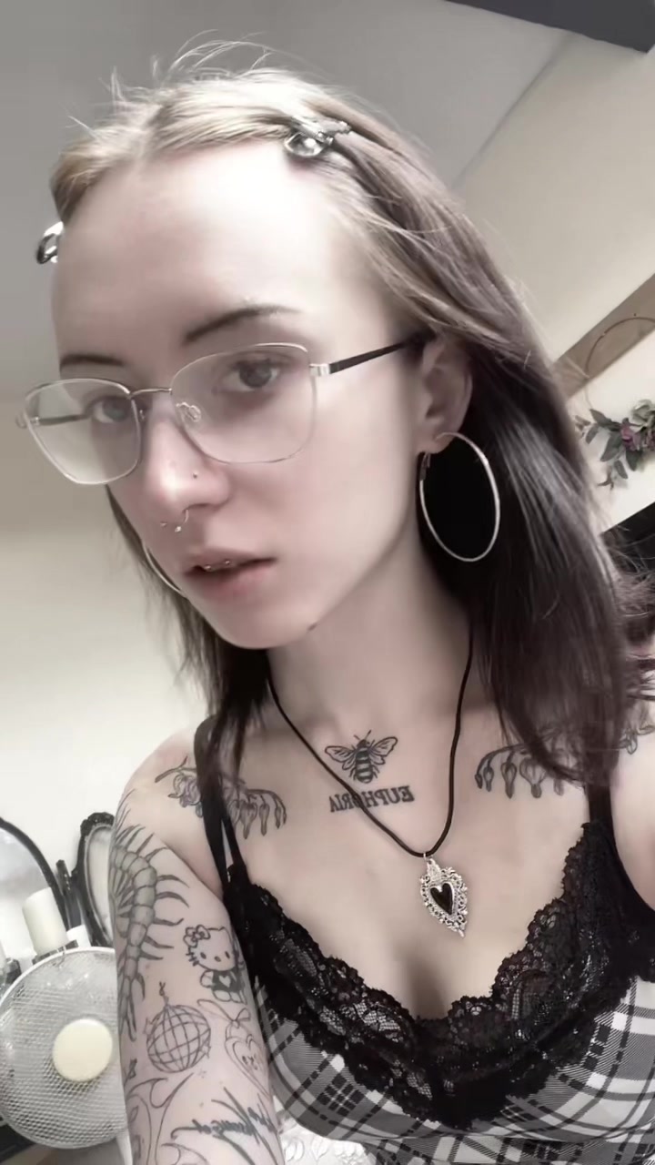 @Bee🦷
