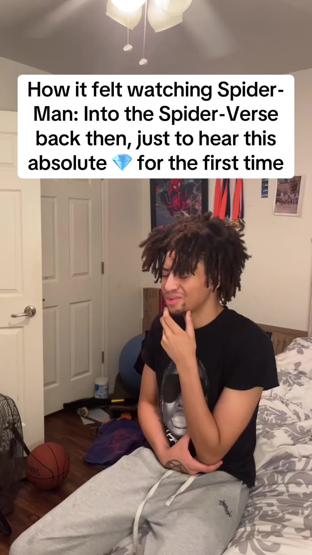 @ITZZ$kovie