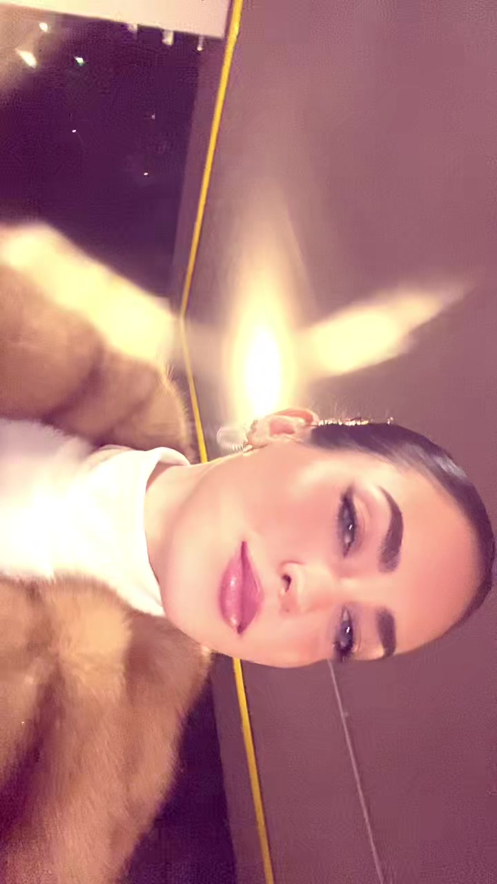 @Adriana