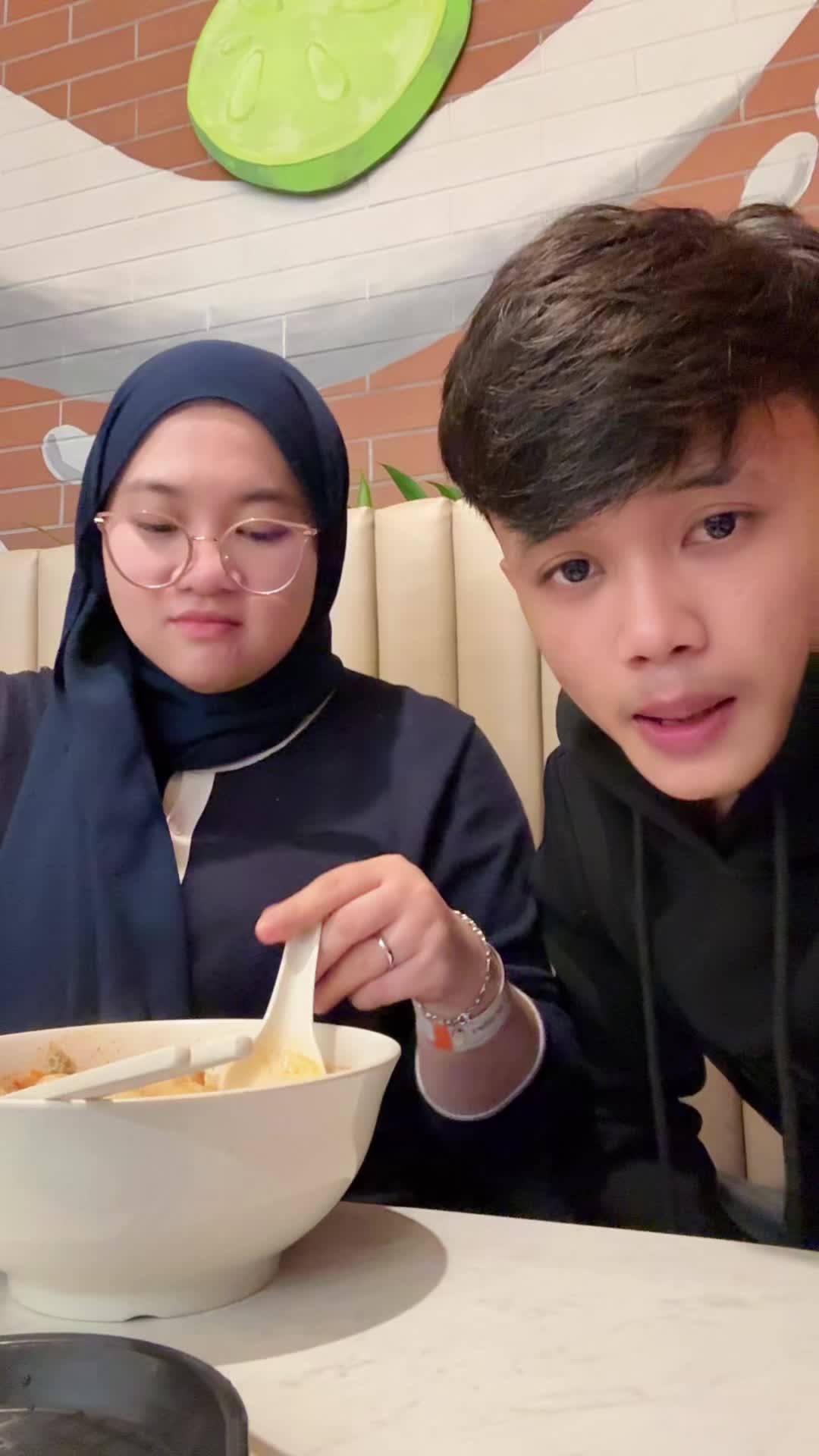 @Bukan๐๐๐