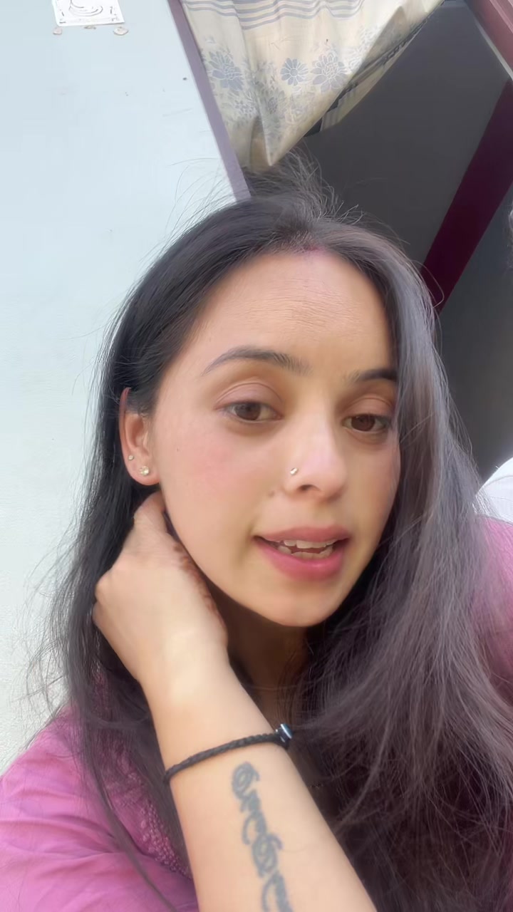 @Neha🦋