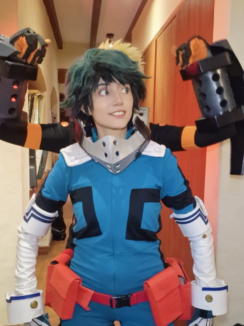 @YoungFrikiCosplay
