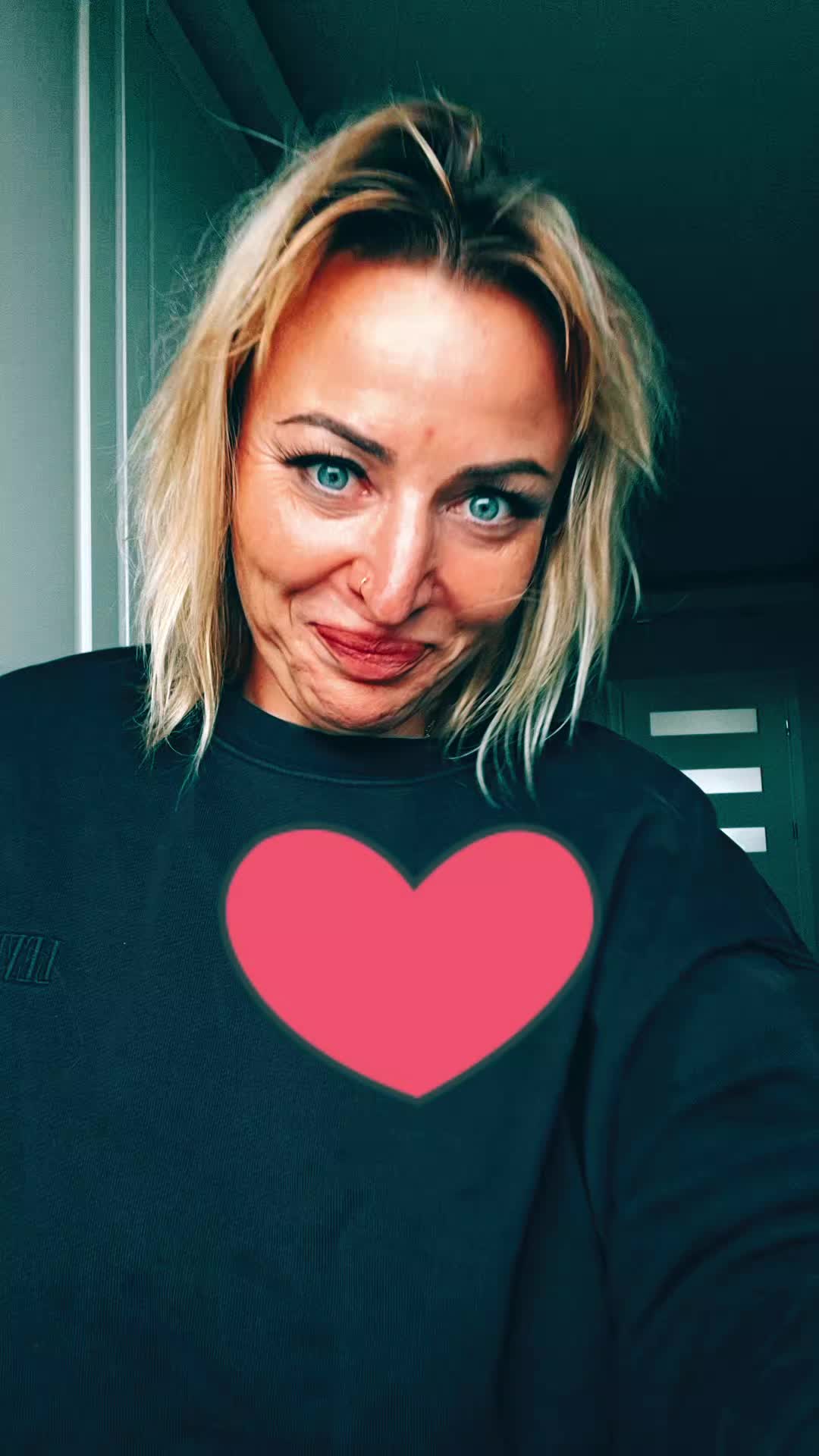 @kroliczekhop*