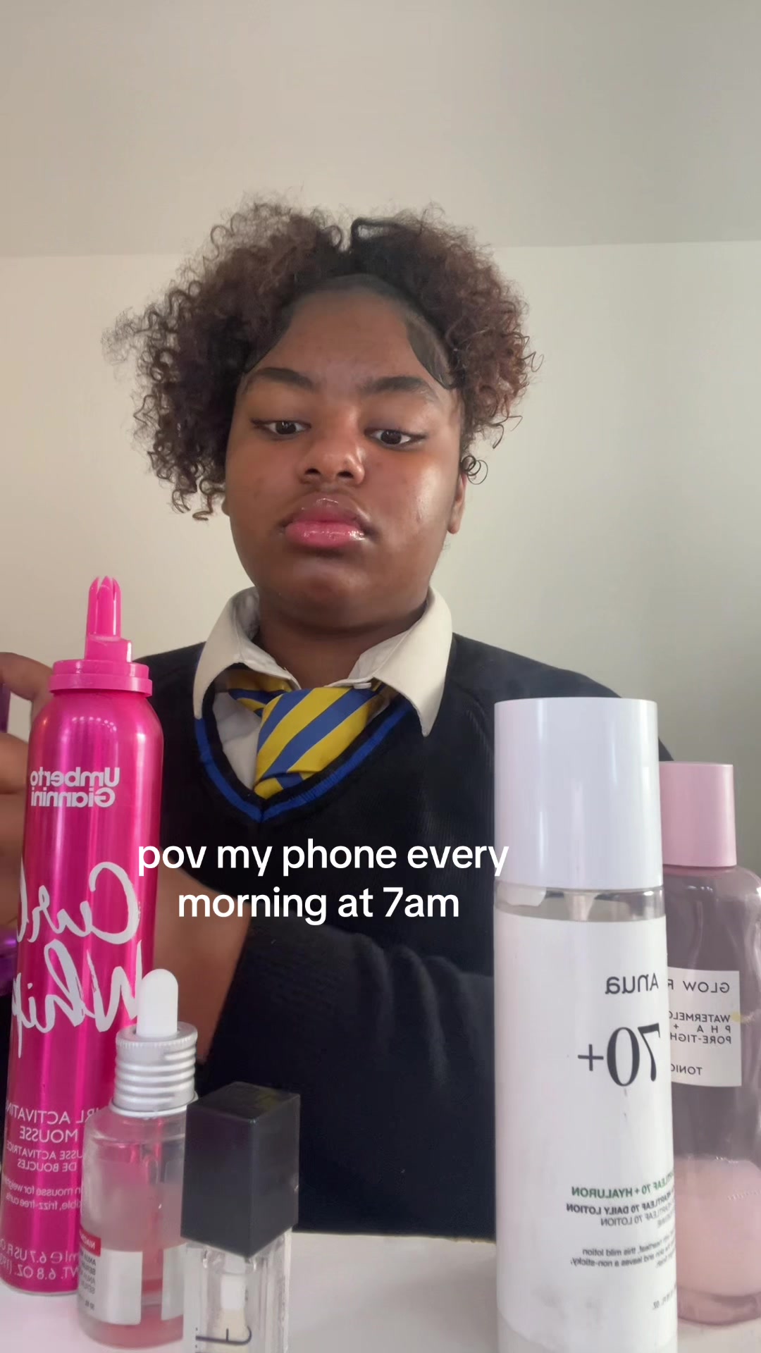 @𝐤𝐢𝐚𝐫𝐚˘୨୧