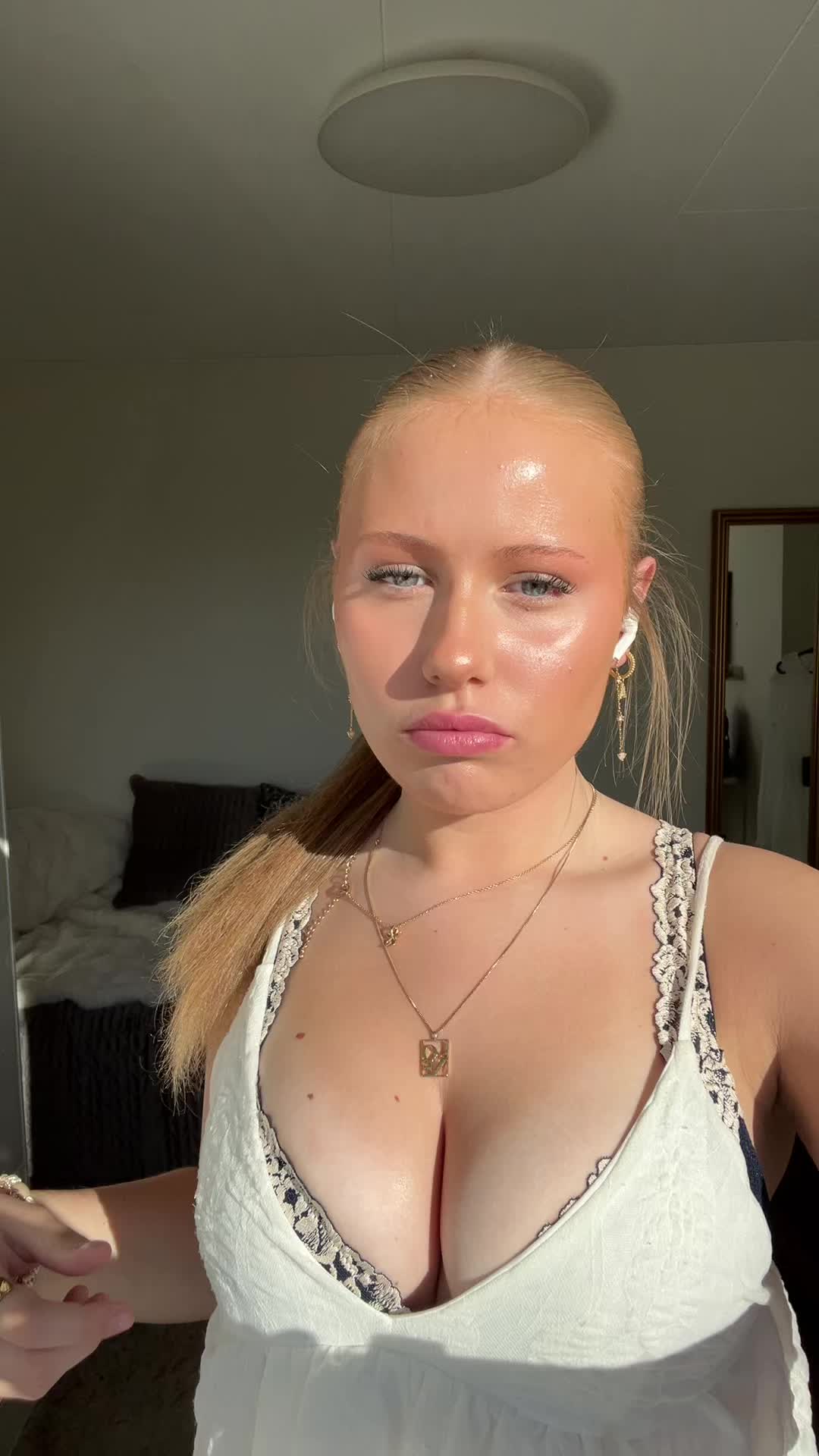 @Agnesssss