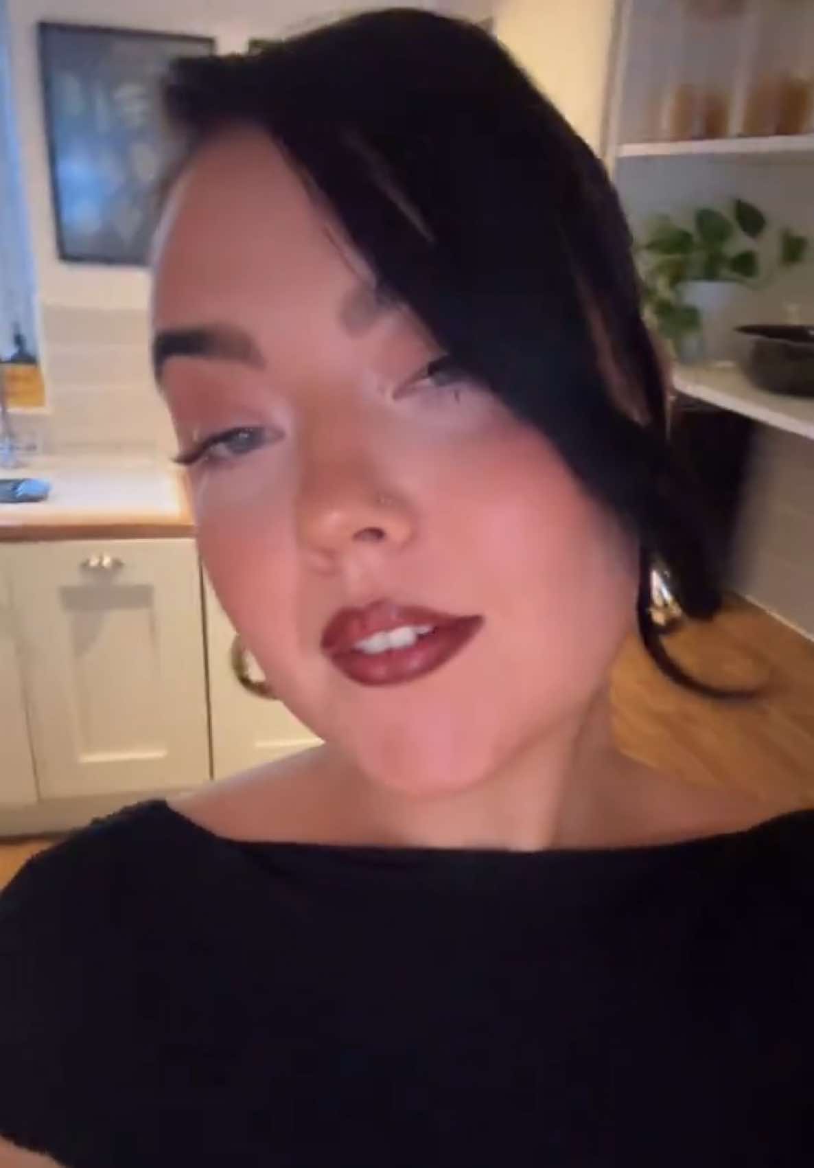 @leeya