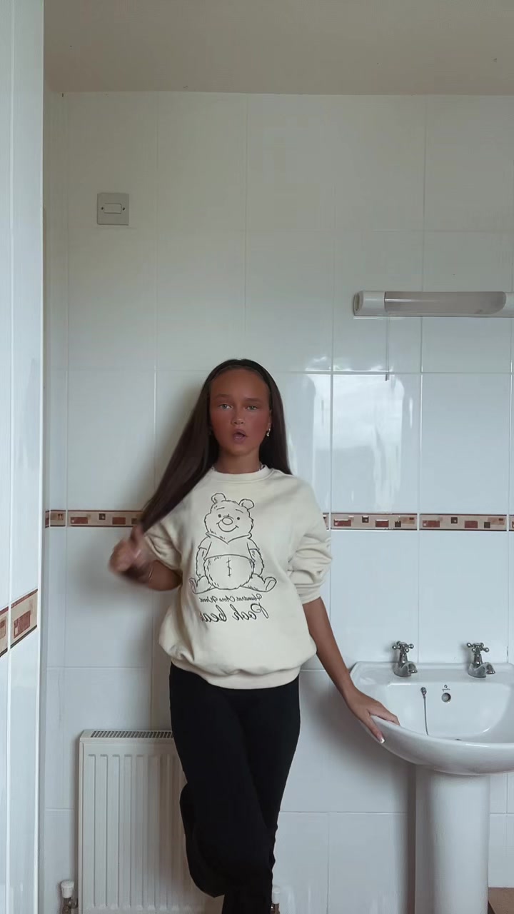 @𝐇𝐄𝐋𝐄𝐍𝐌𝐀𝐑𝐈𝐄ꨄ