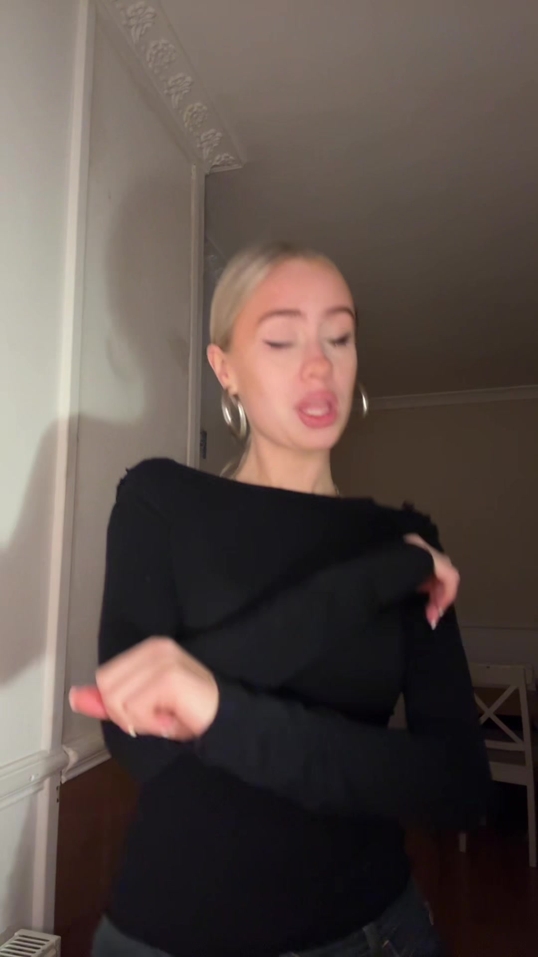 @charholla