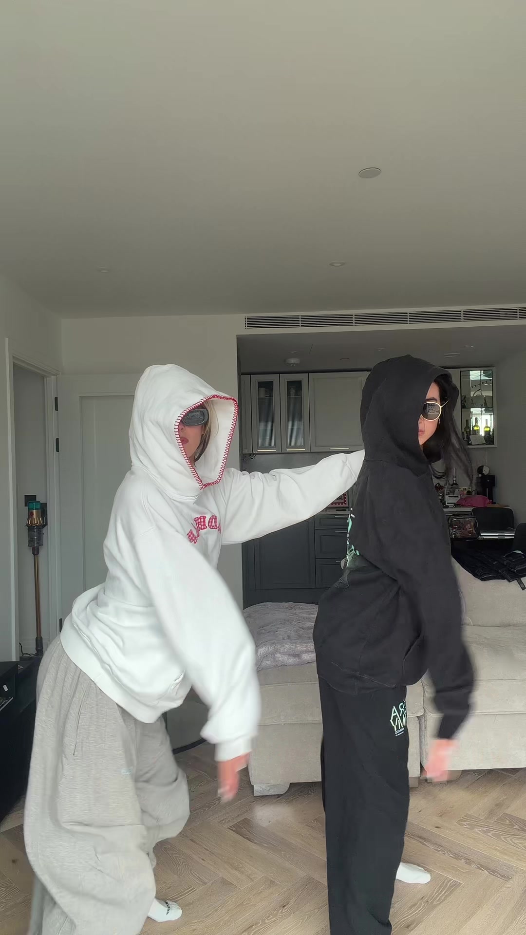 @brookeandjess