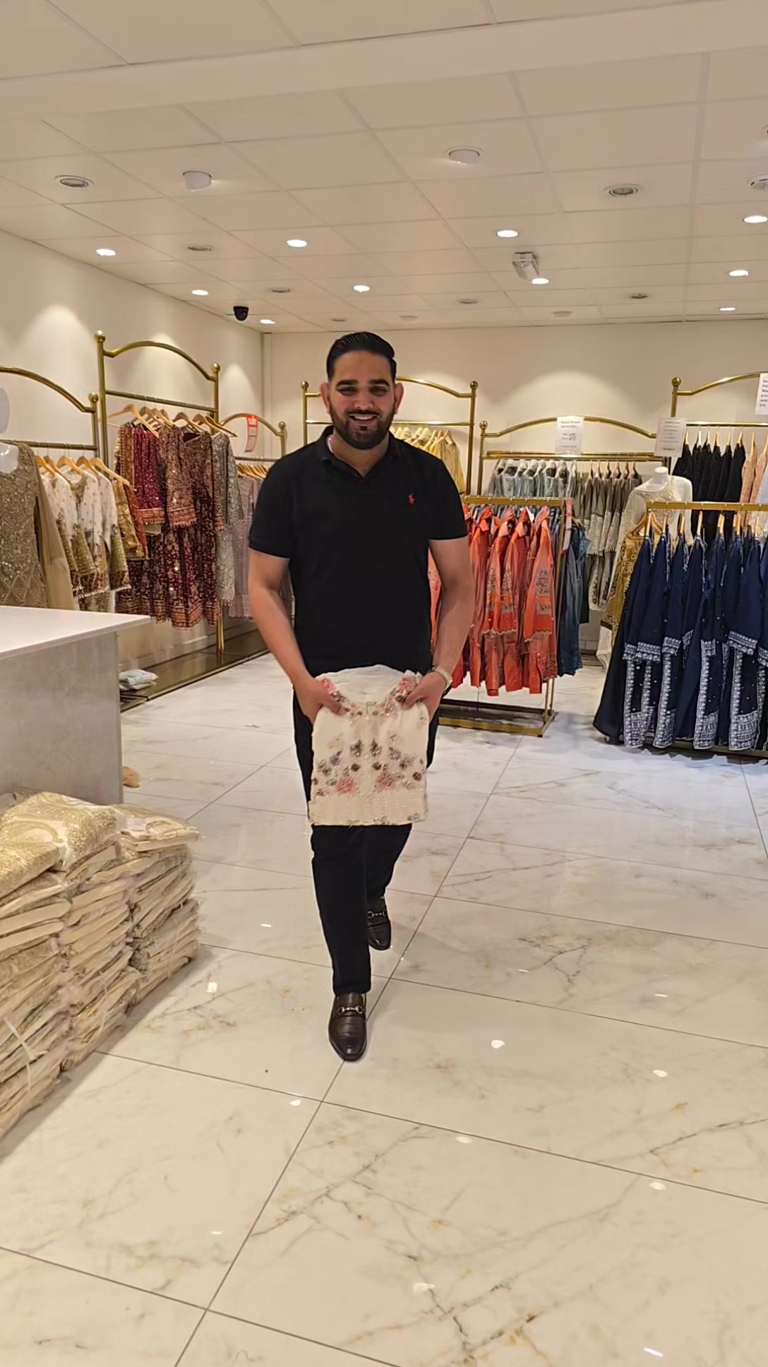@ELEGANT BRANDS FARID