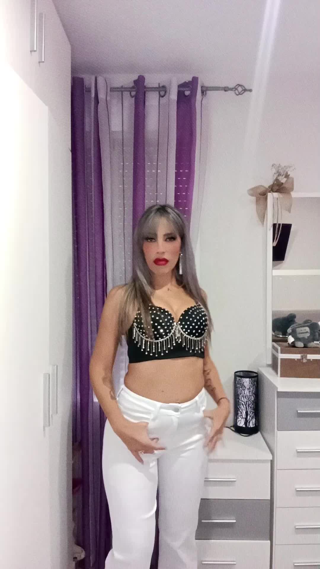 @Anitadinamita