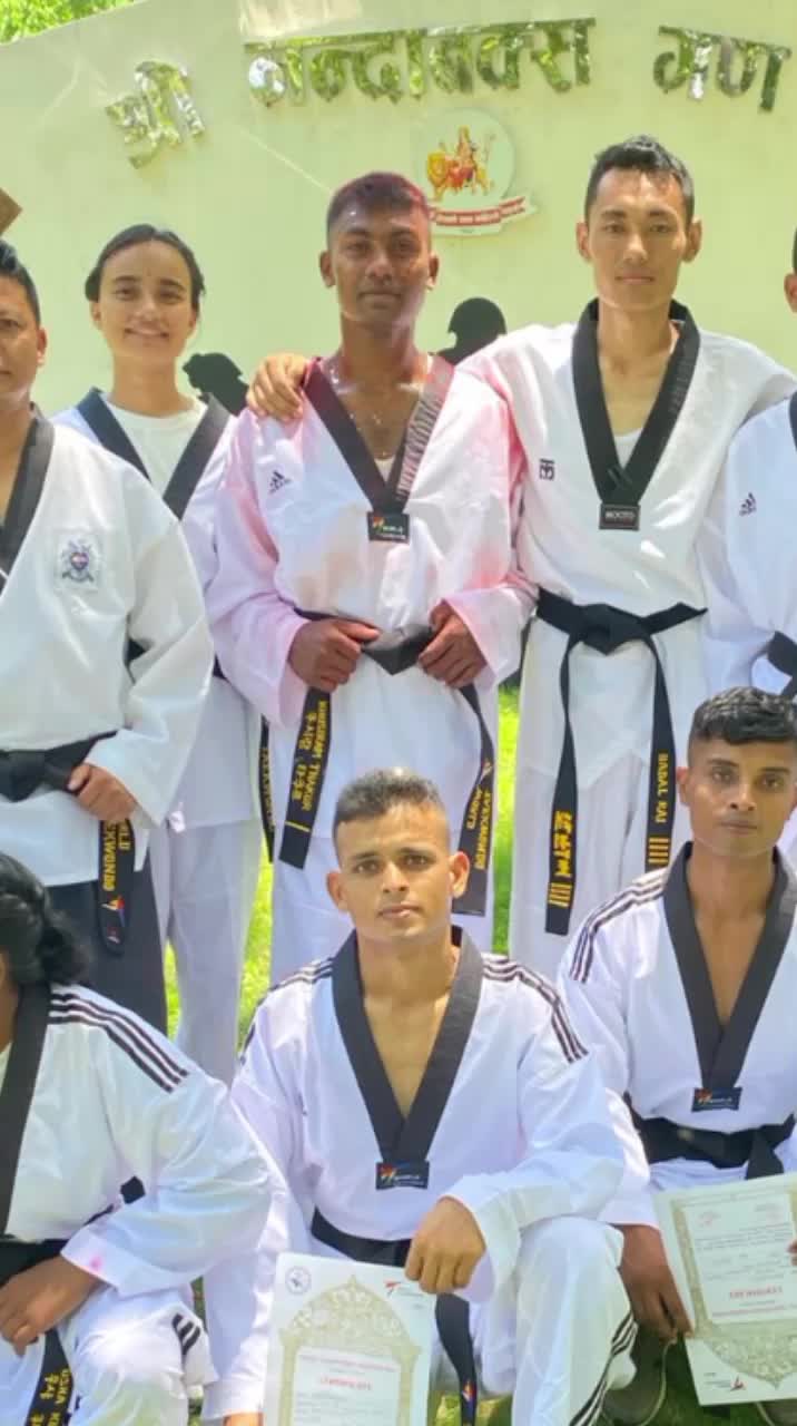 @sumitra Hamal Thãkùrêé 👑⚔️