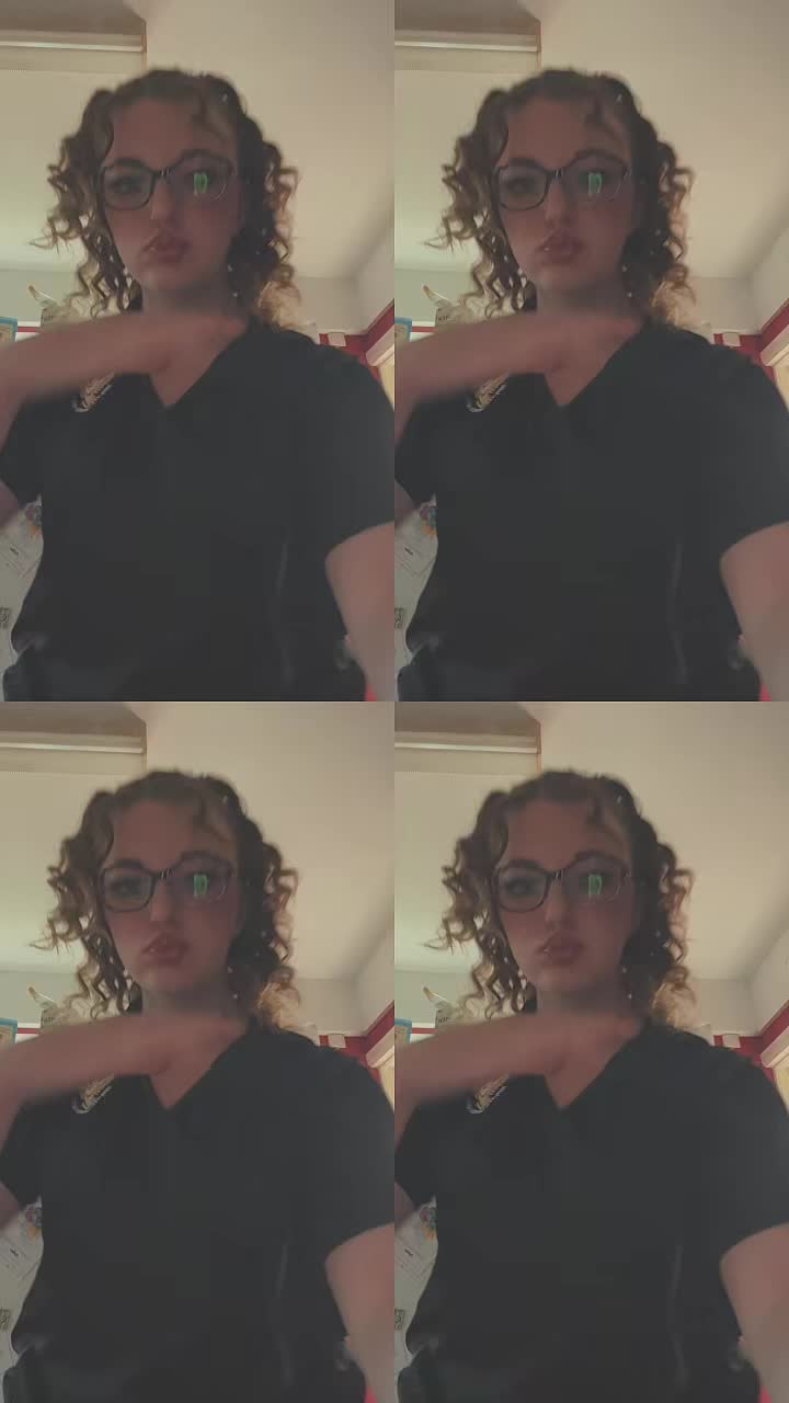 @Scarletts spam acc