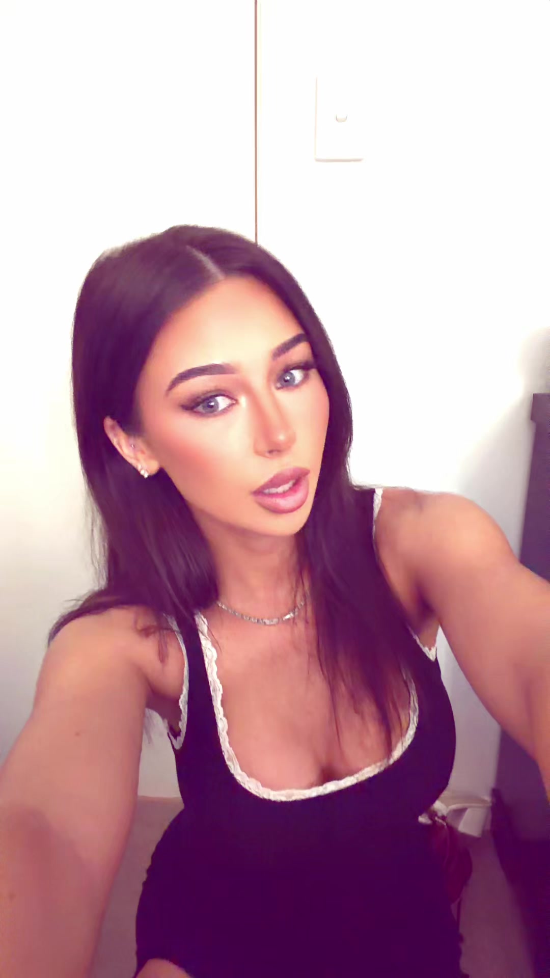 @kodeelee__