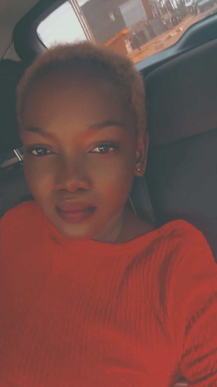 @Hairah 💙🦋🇺🇬🇬🇧