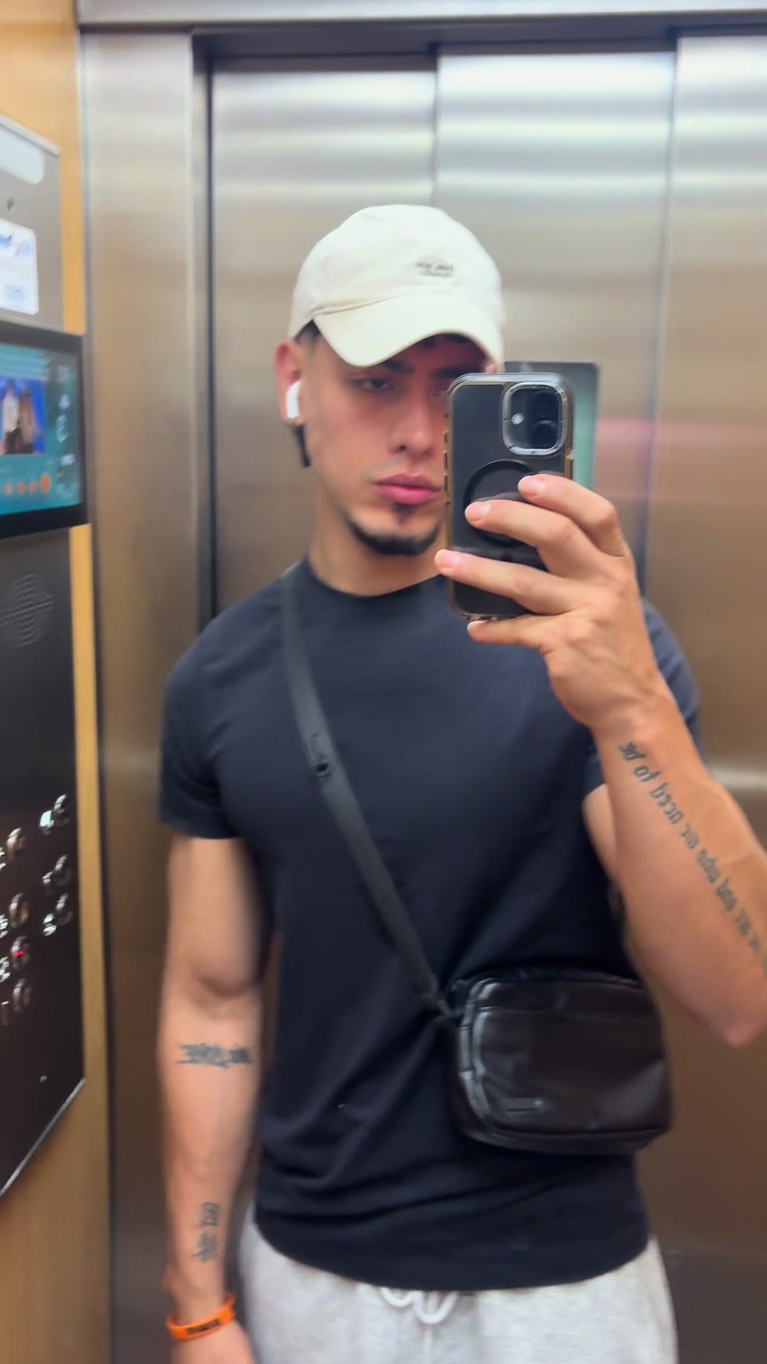 @luchoXLX