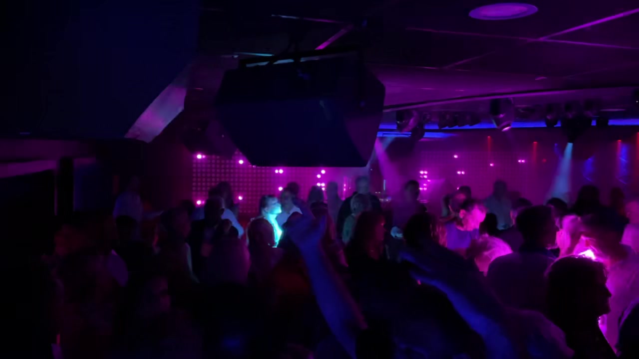 @Th&eacute; Dansant Duplex