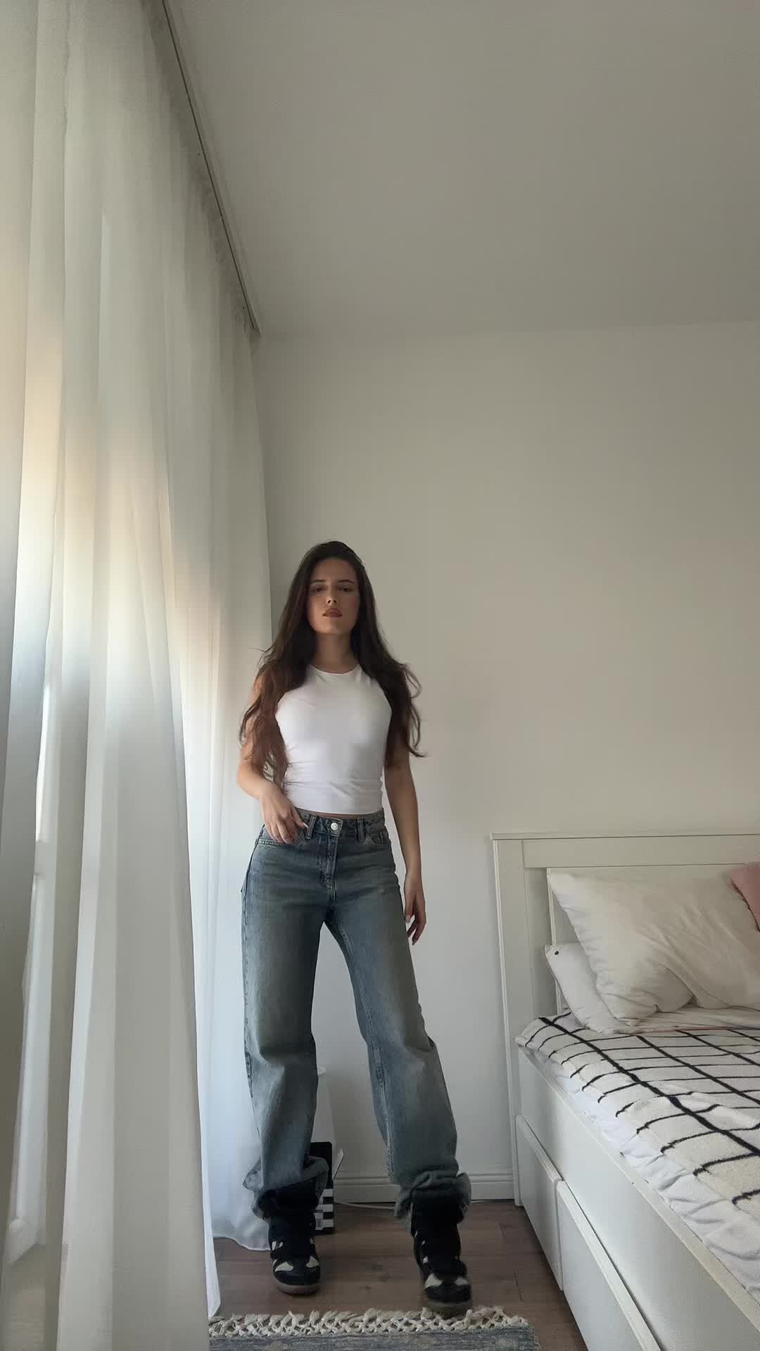 @valerriax