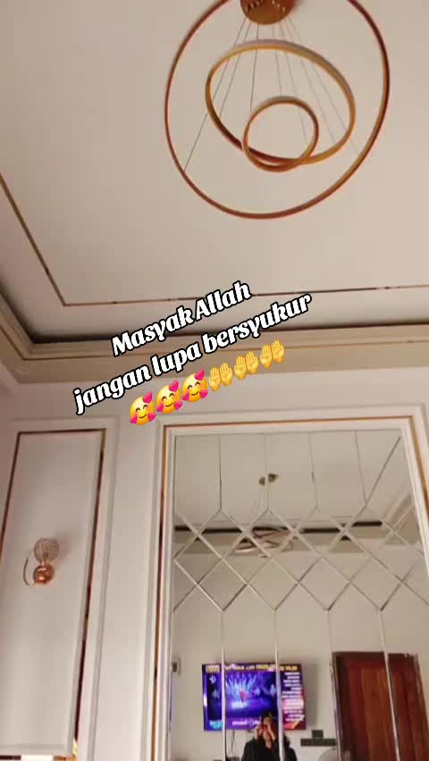 @Annapesek1