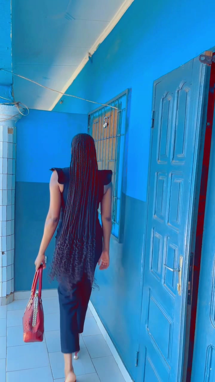 @𝒱𝒾𝑒 🦋
