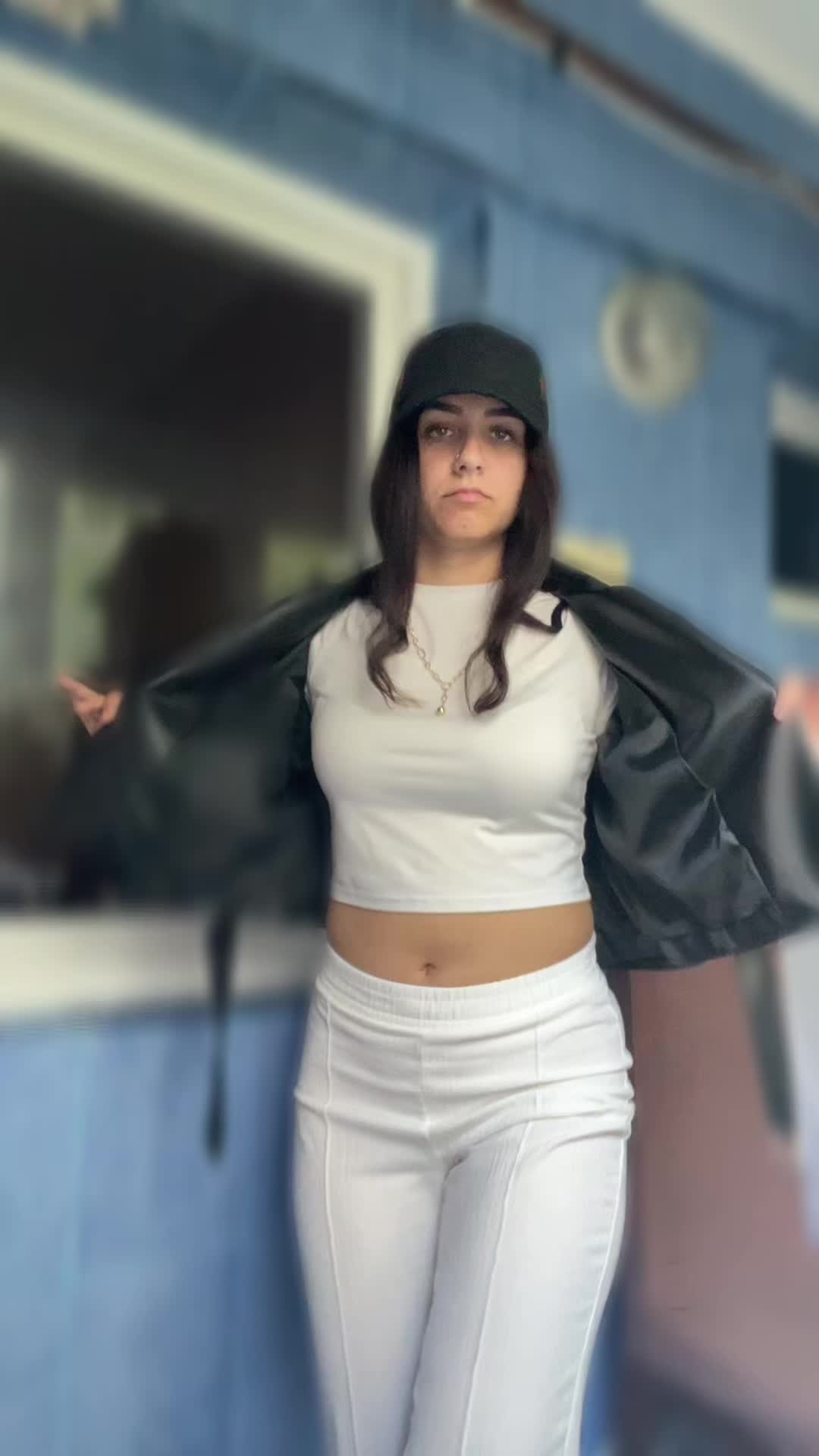 @𝒸𝓇𝒾𝓈𝓉𝒾𝓃𝒶