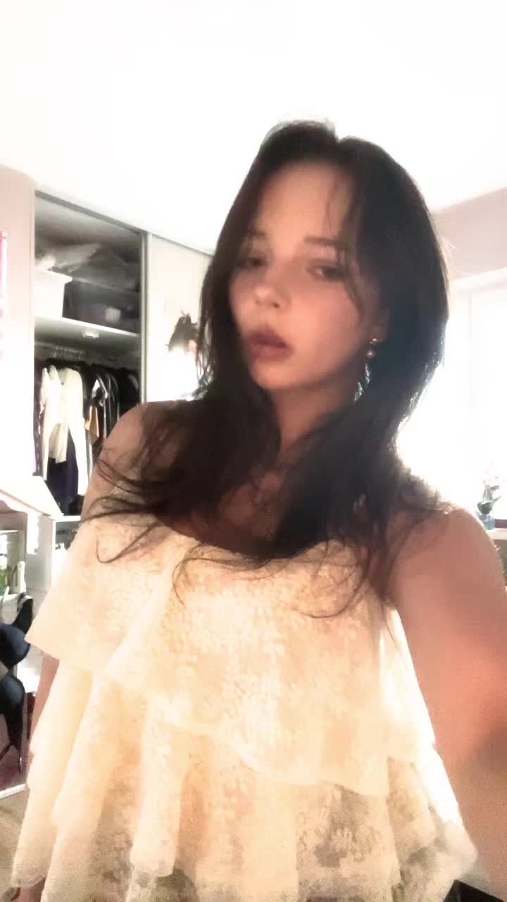 @🧁🪽