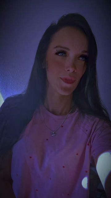 @👑Chey_Chey👑