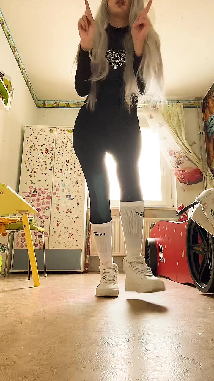 @♋️𝓒𝓱𝓮𝓻𝓻𝔂 ♡