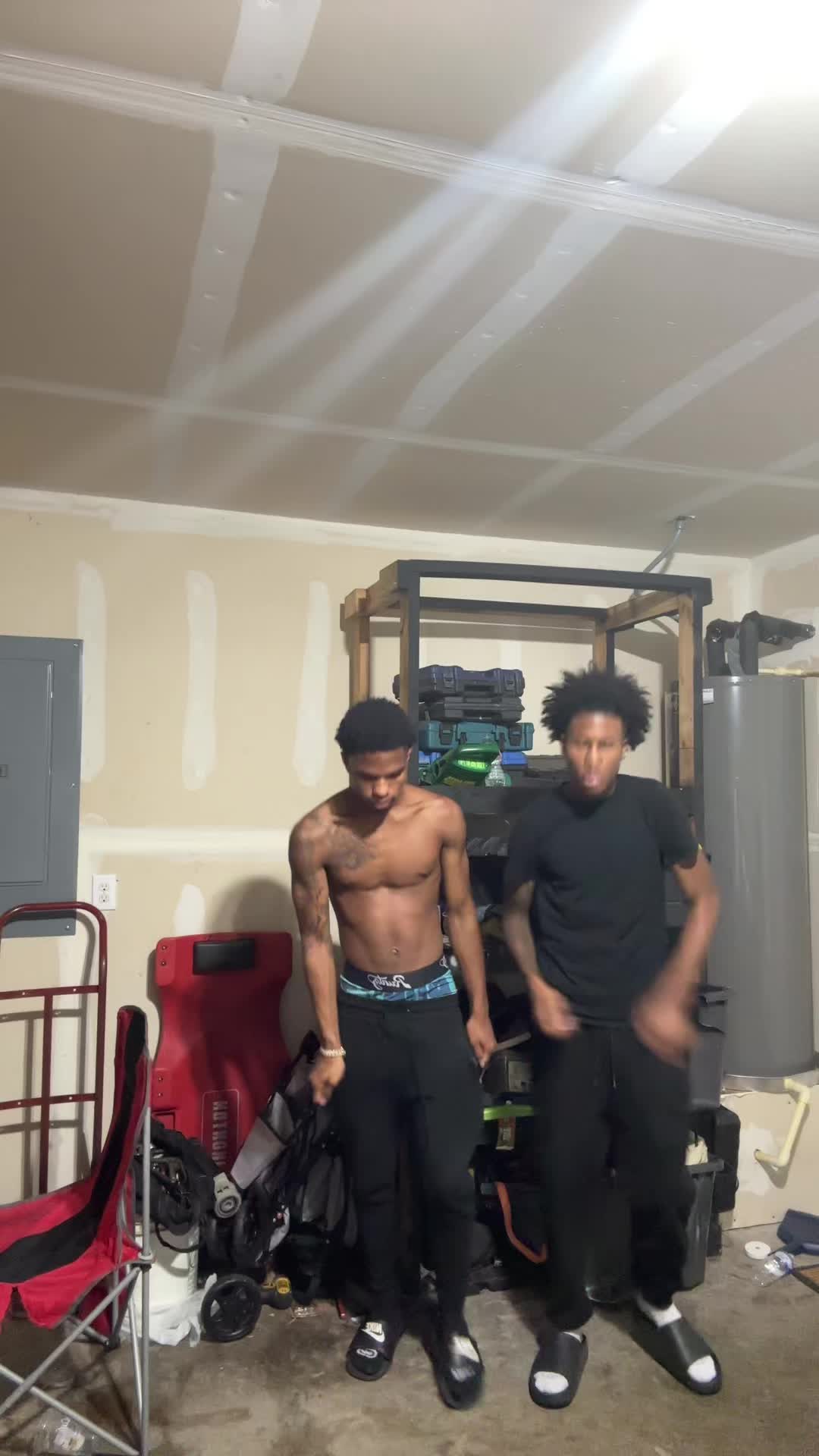 @🚶🏽♂️