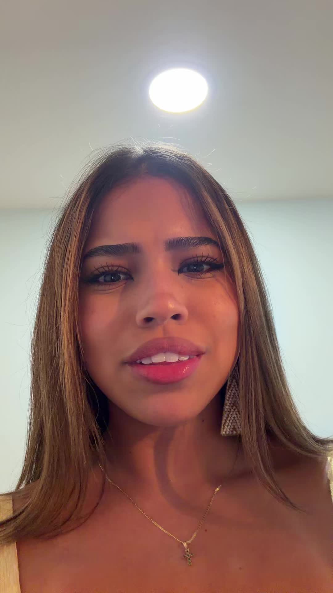 @daniela