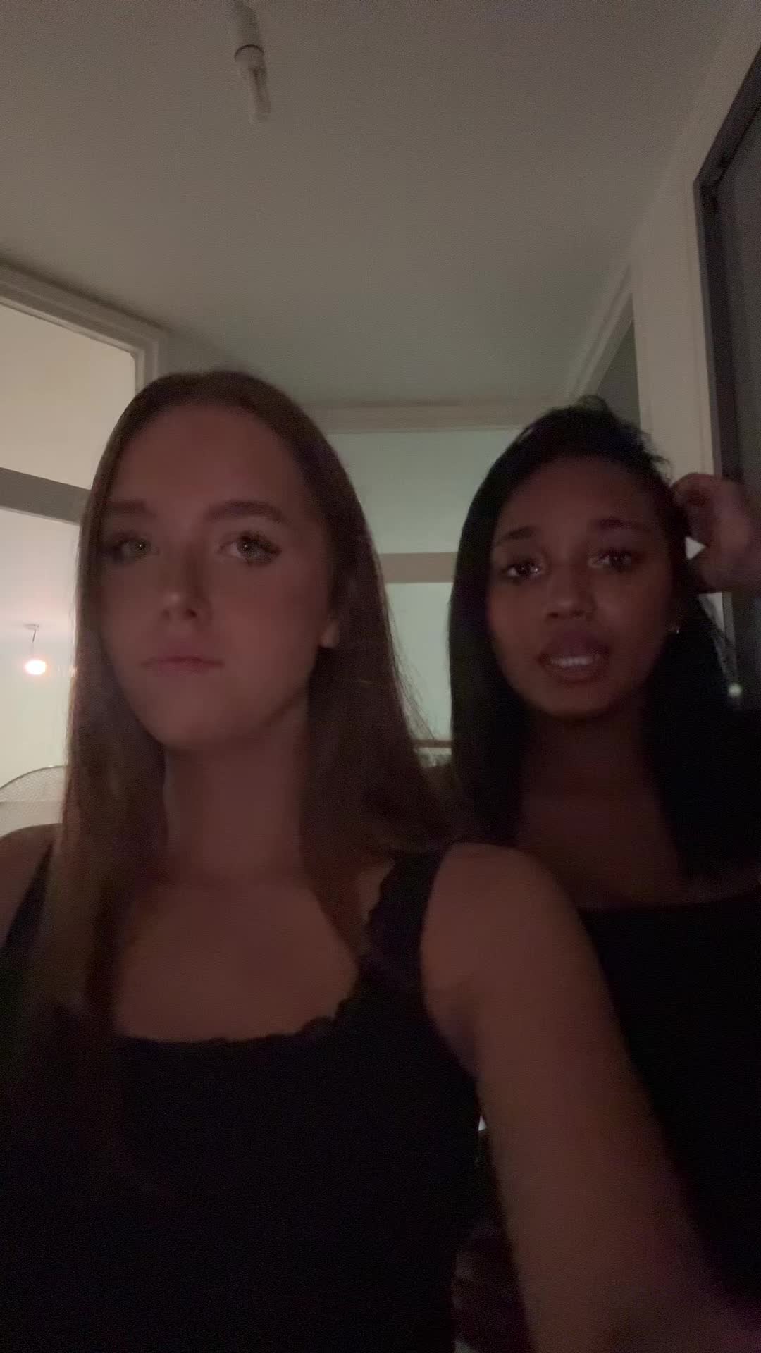 @Chloee