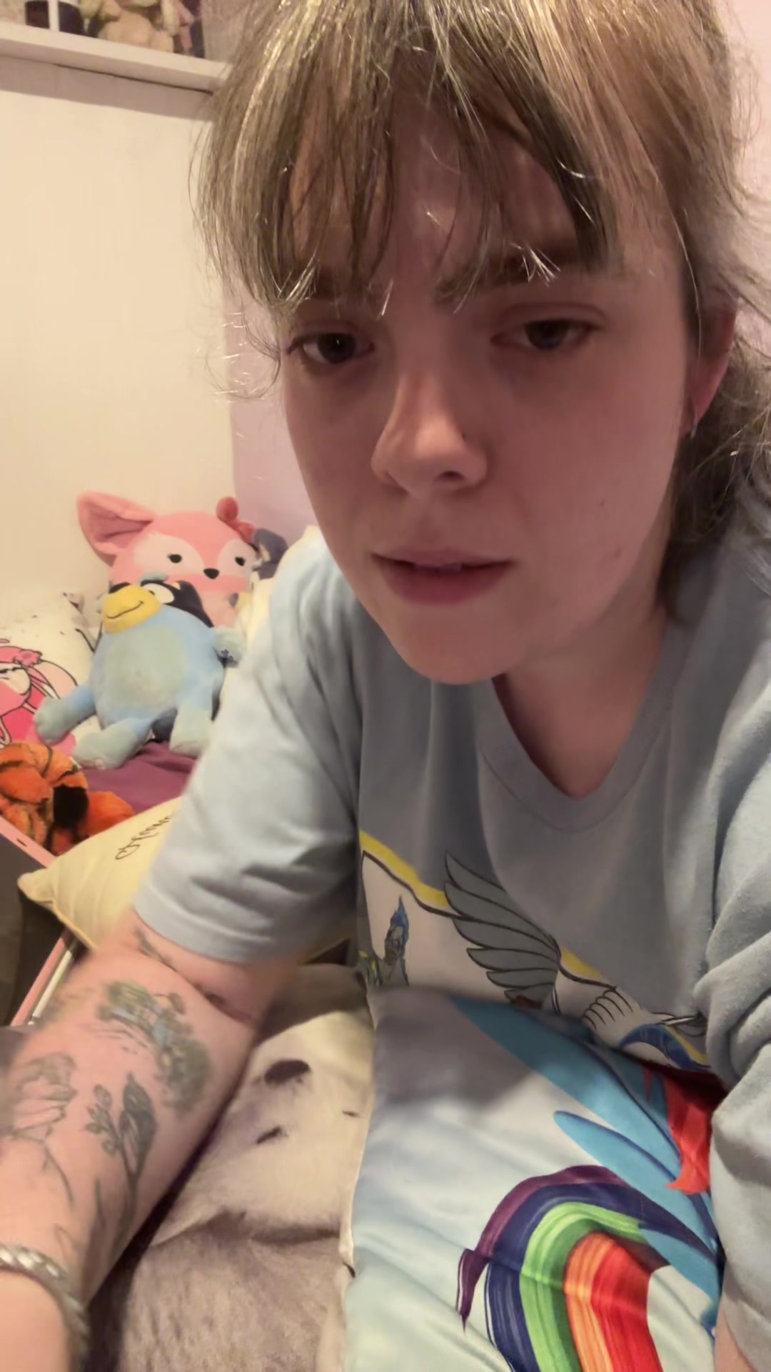 @Emꨄ