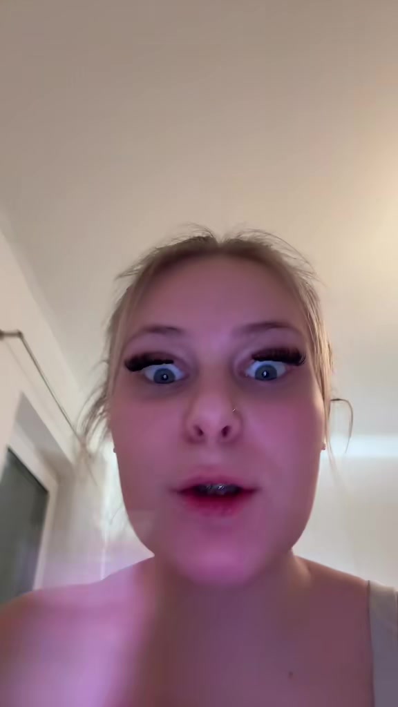 @𝒂𝒏𝒏𝒂🍒