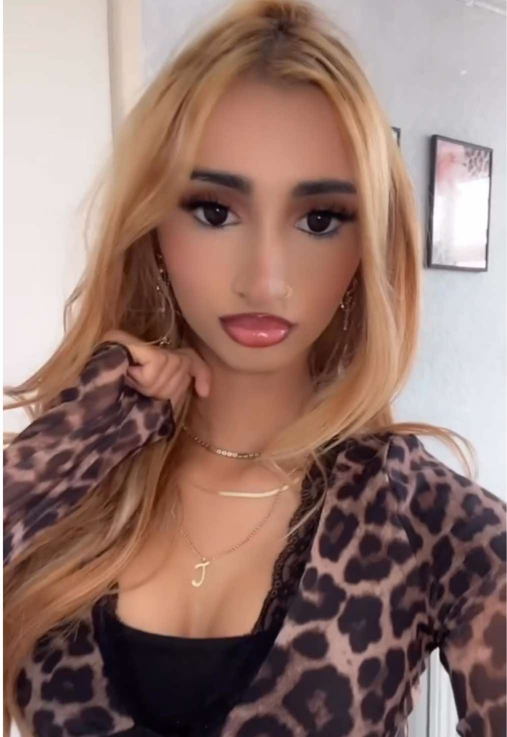 @Jasniqe🌺