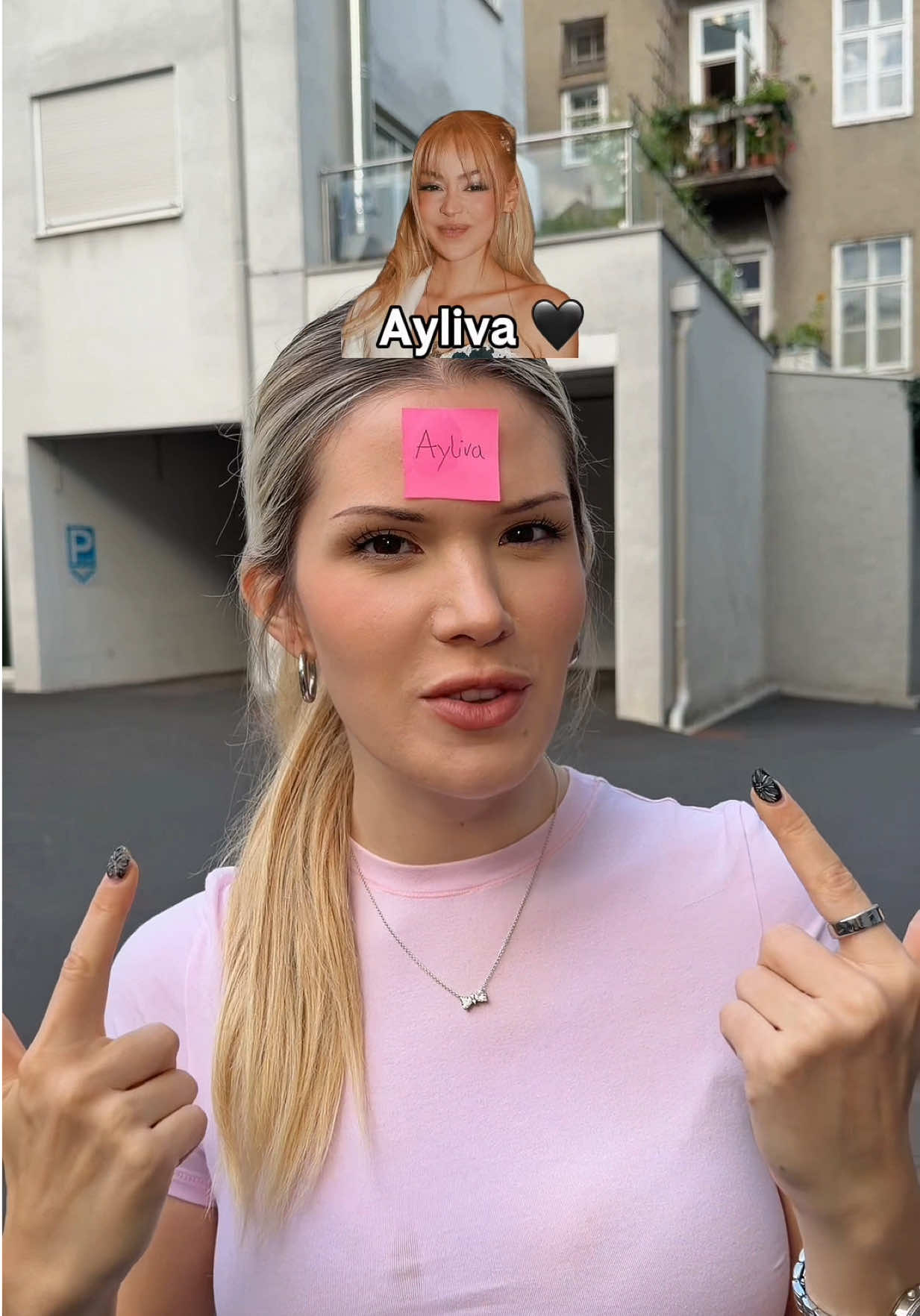@Vanessa 🎀