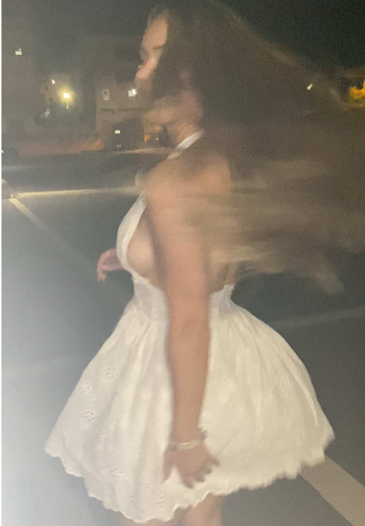 @Luna