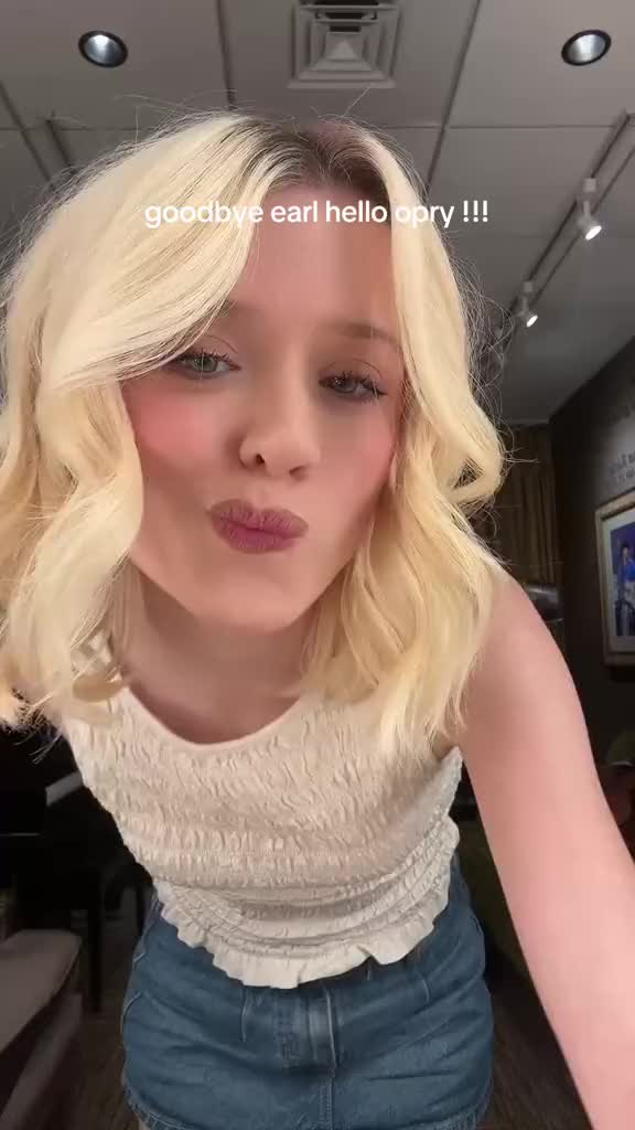 @Maisie Peters HQ