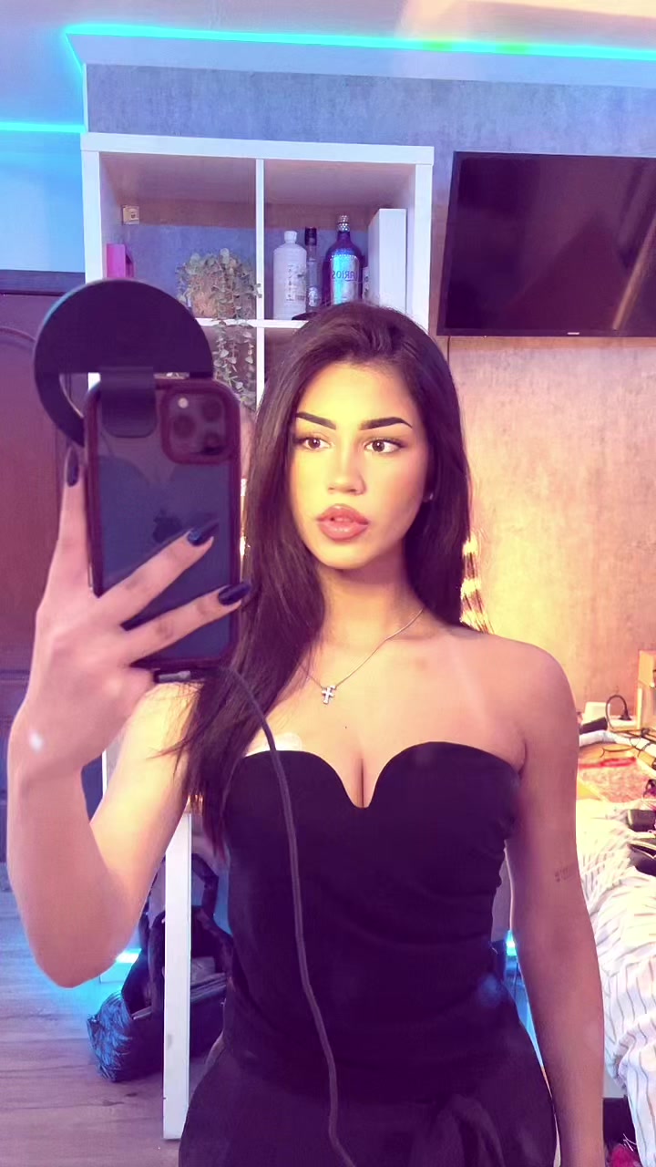 @𝐏𝐚𝐮𝐥𝐚 𝐂𝐨𝐛𝐢𝐞𝐥𝐥𝐚