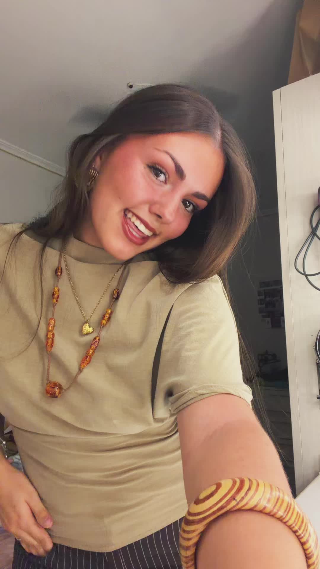 @ᴄᴀʀʟᴀ ᴘᴇʀᴇᴢ