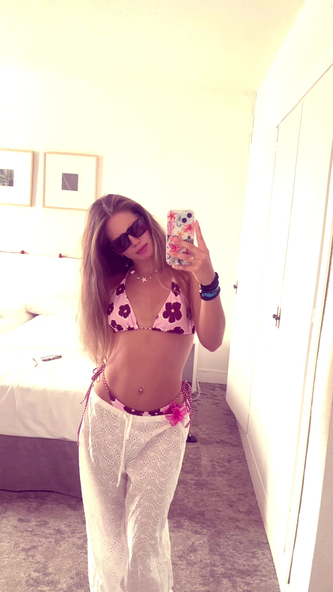 @_laur15_