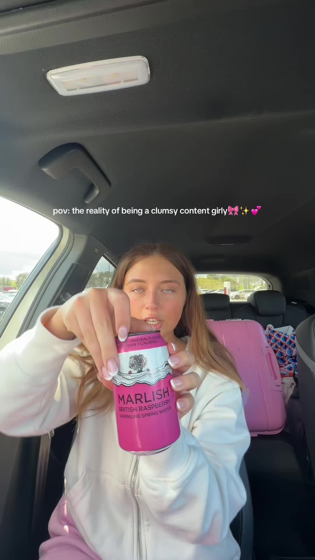 @DOMINIKA